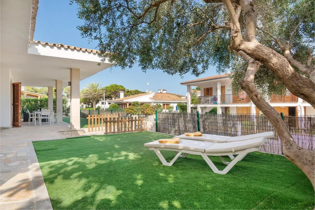 Villa Bugambilia Muro  0*,